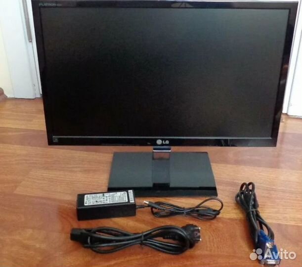 Монитор lg 22