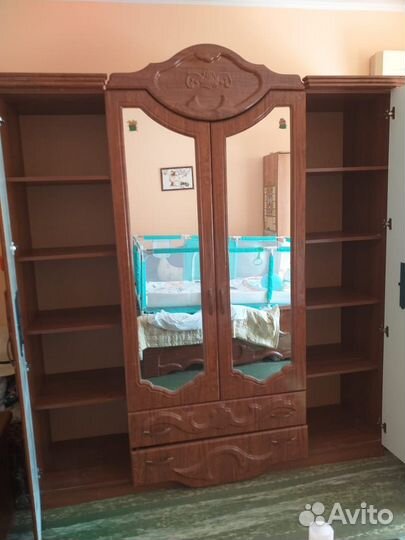 Спальный гарнитур