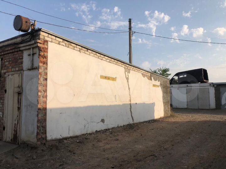 Гараж, > 30 м²