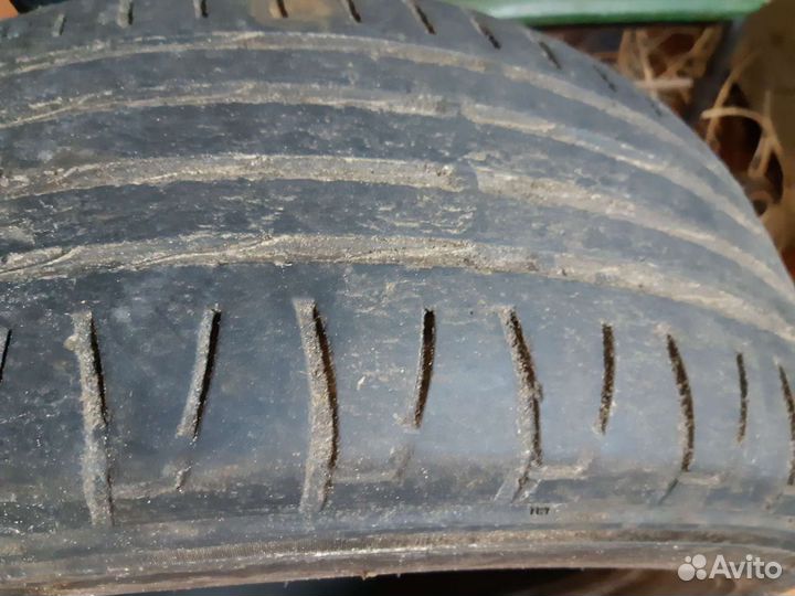 Nokian Hakka H 215/60 R16