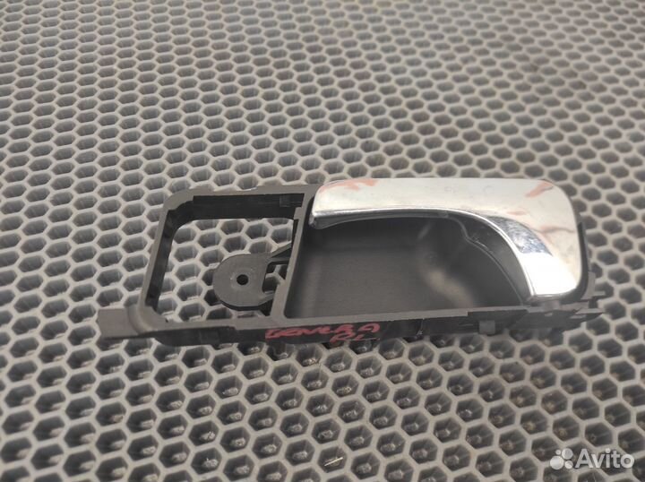 Ручка двери зад лев внутр Daewoo Gentra