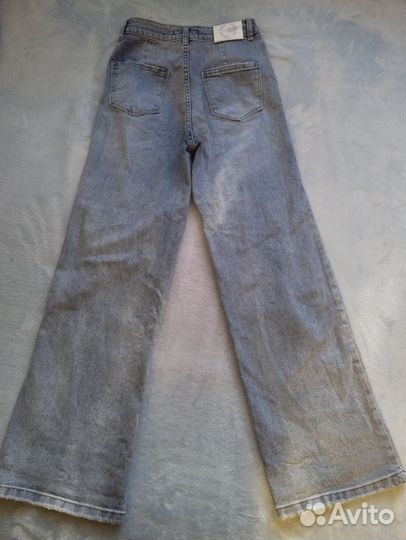 Джинсы женские широкие