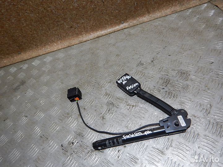 Ответная часть ремня безопасности, Ford (Форд) -fu