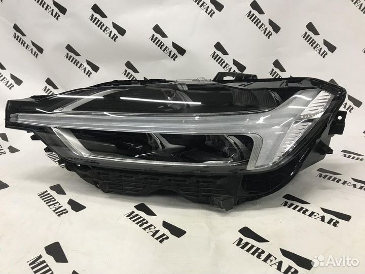 Фара левая Volvo XC60 2017-2022