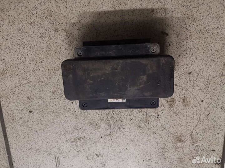 Блок предохранителей Kawasaki ZZR 400 1