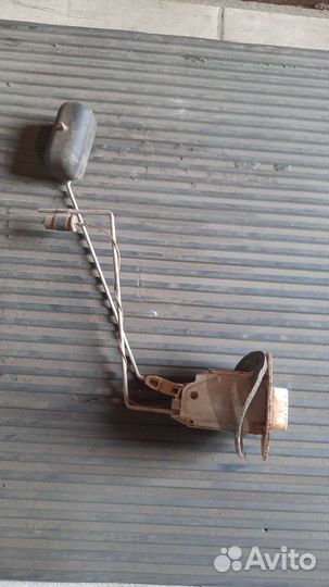 Датчик уровня топлива Тойота 4раннер сурф