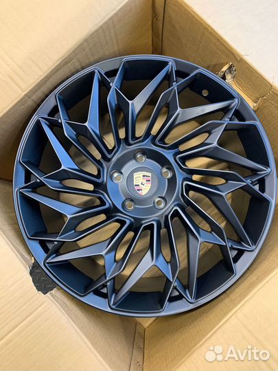 Диски для на Порше Porsche Cayenne 3 / Coupe R20