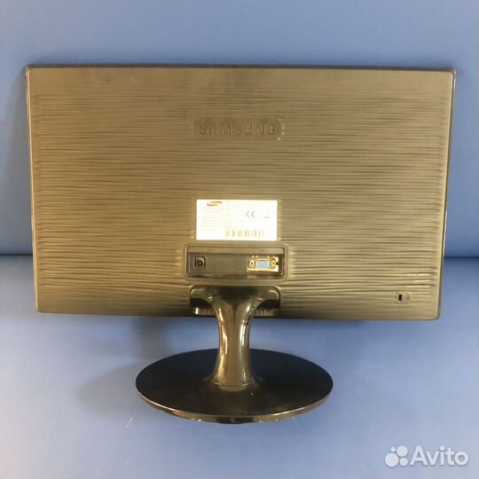 Монитор Samsung 20