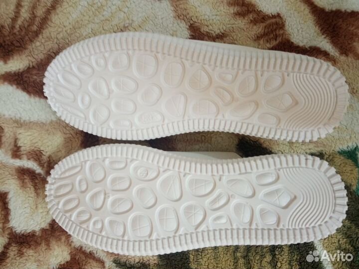 Слипоны женские