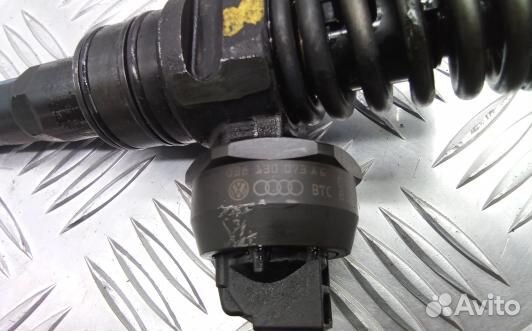 Форсунка дизельная volkswagen passat B6 (ODN40AL03