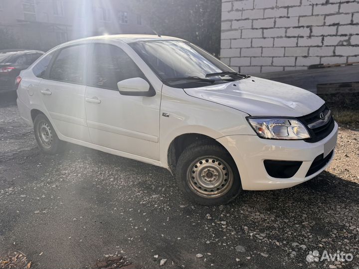 LADA Granta 1.6 МТ, 2015, 120 000 км