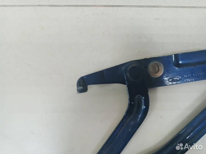Петля крышки багажника Ford Mondeo 3 2000-2007