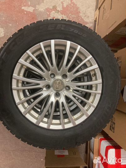 R17 Bridgestone Ice Cruiser 7000 225/65, PCD 5x114.3 DIA 67.1
