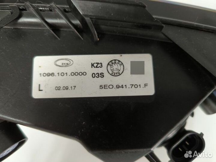 Фара противотуманная передняя левая Skoda Octavia