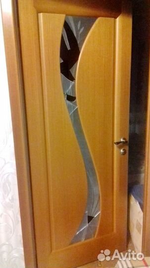 Делаю замену разбитого стекла в межкомнатной двери