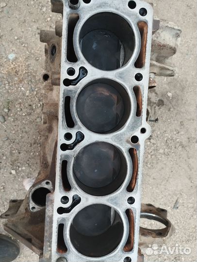 Блок цилиндров Опель Вектра б
