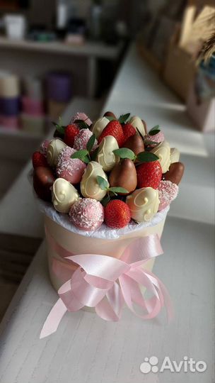 Клубника в молочном шоколаде