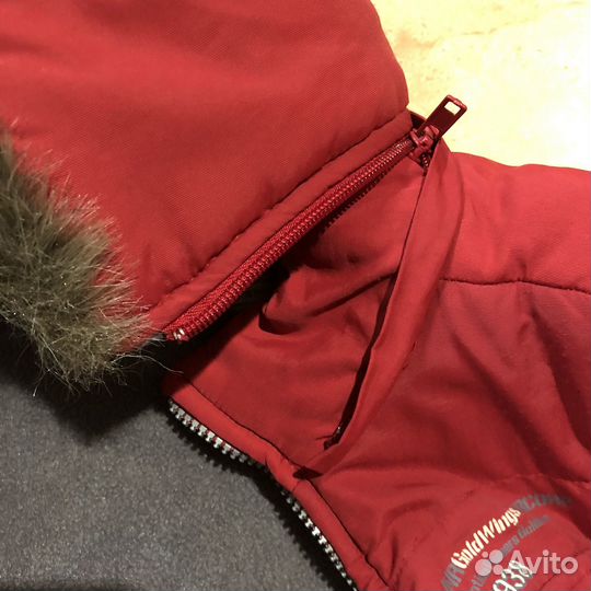 Жилетка утепленная с капюшоном
