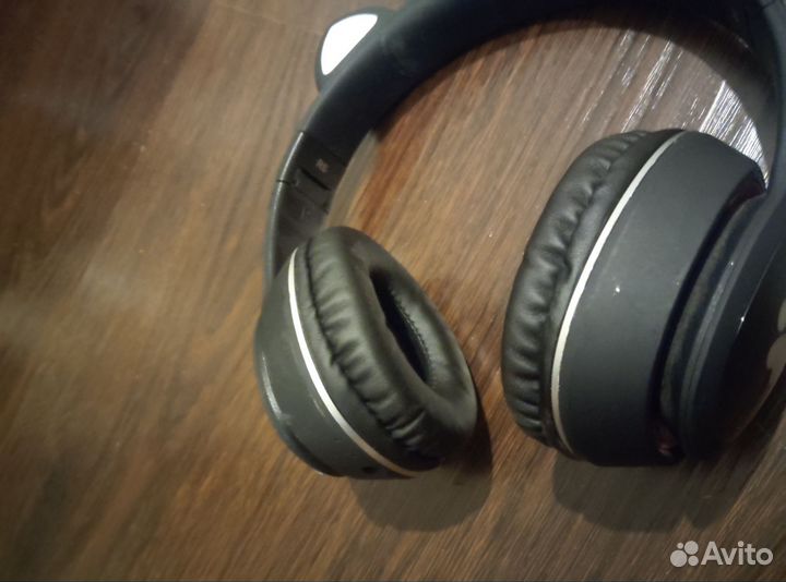 Беспроводные наушники с ушками