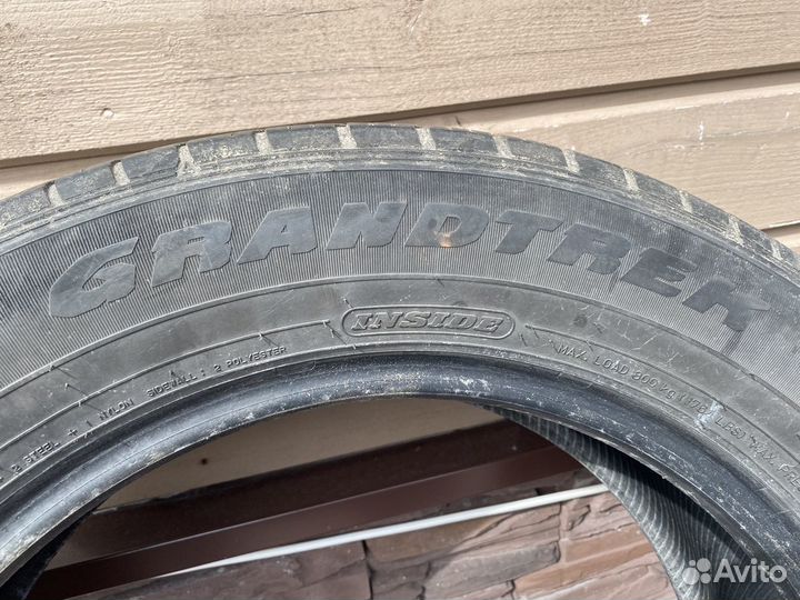 Dunlop Grandtrek ST30 225/60 R18 100H