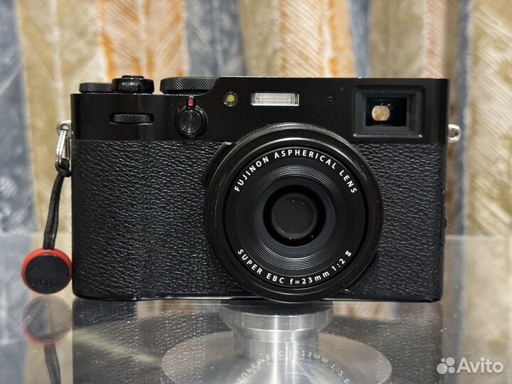 Fujifilm x100v