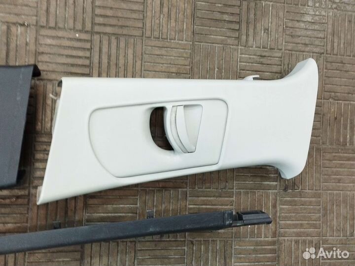 Пластик детали салона Skoda Octavia A5