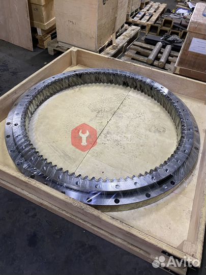 Поворотный круг Volvo EC300DLD