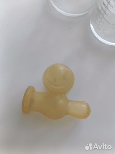 Бутылочки для кормления новые