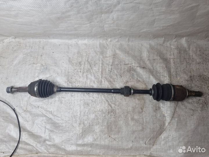 Привод правый Ниссан Марч 12
