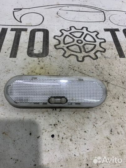 Плафон потолочный Renault Logan K7J710 2008