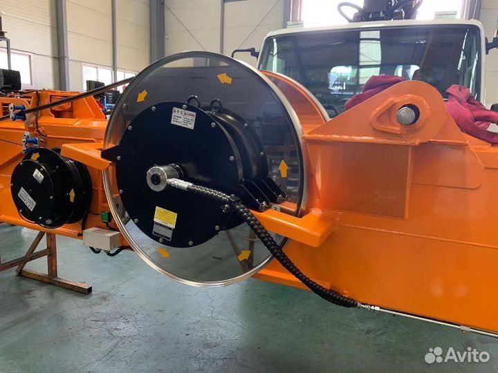 Автогидроподъемник hansin 45м.высота, 400кг. г/п