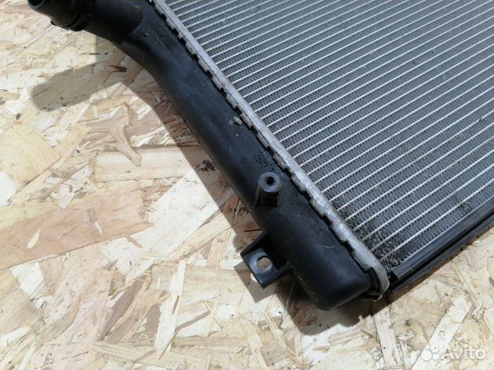 Радиатор двс Vw Passat B6 МКПП
