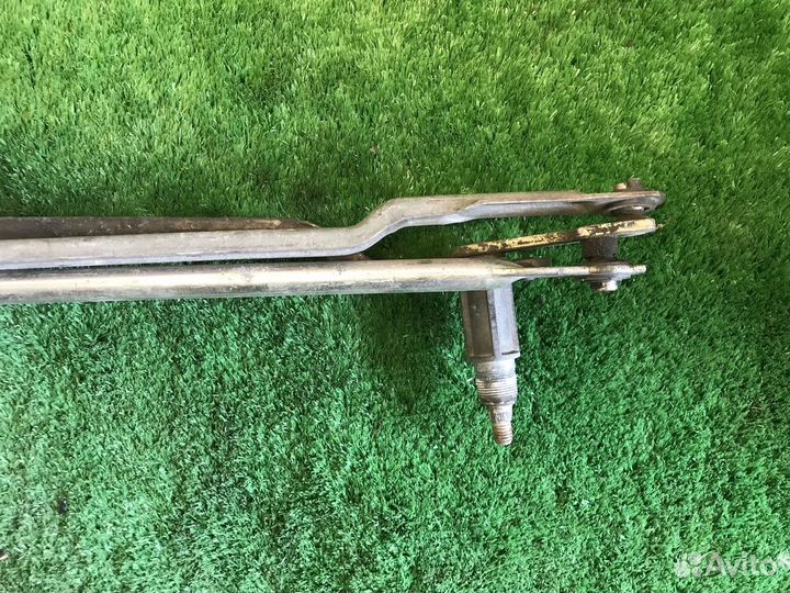 Трапеция стеклоочистителей Volkswagen Passat