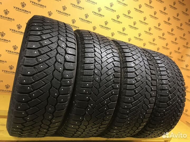 Gislaved Nord Frost 200 215/55 R16