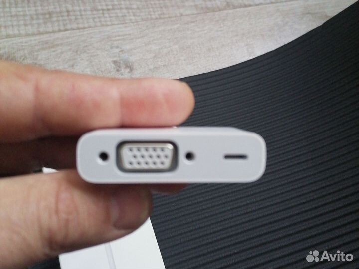 VGA адаптер Apple