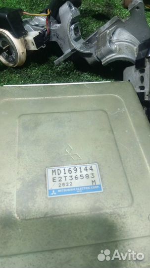 Блок управления двигателем Mitsubishi I (1989—1995