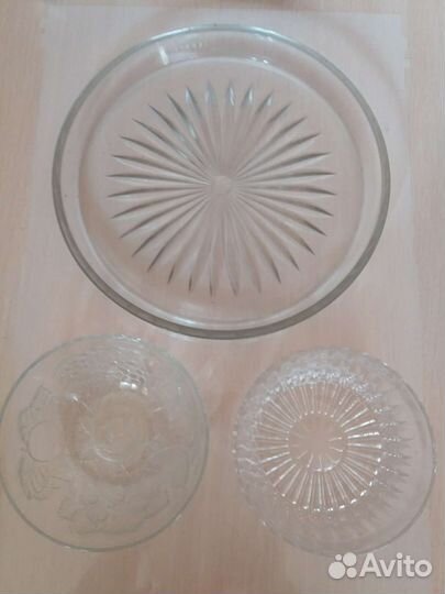 Тарелки Чехия, вазочки, Конфетница