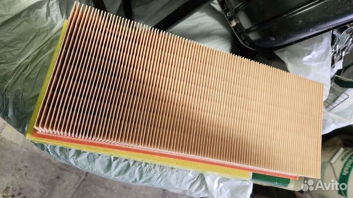 Воздушный фильтр Mann C37148 для Ford Mondeo