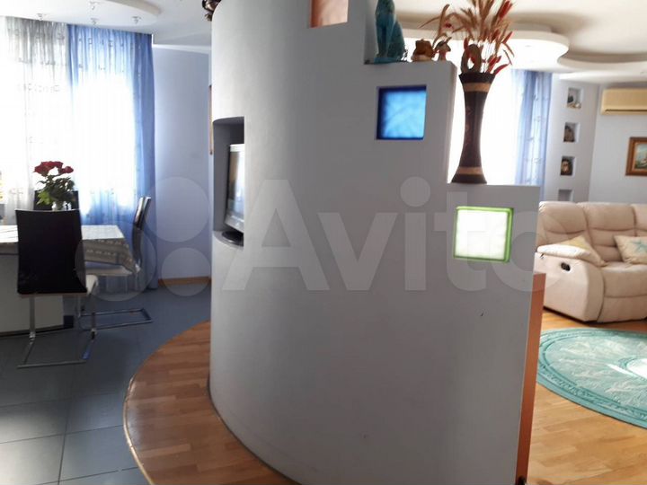 3-к. квартира, 120 м², 2/6 эт.