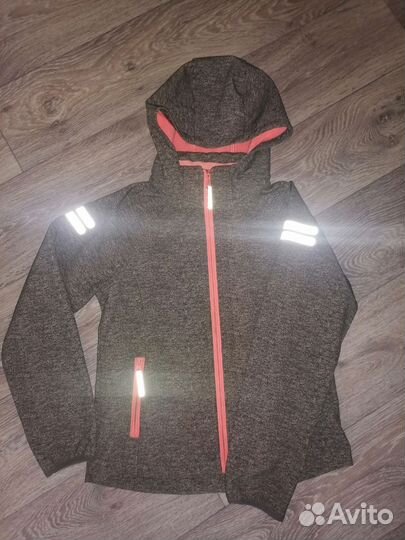 Куртка на девочку