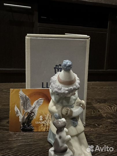 Статуэтка клоун