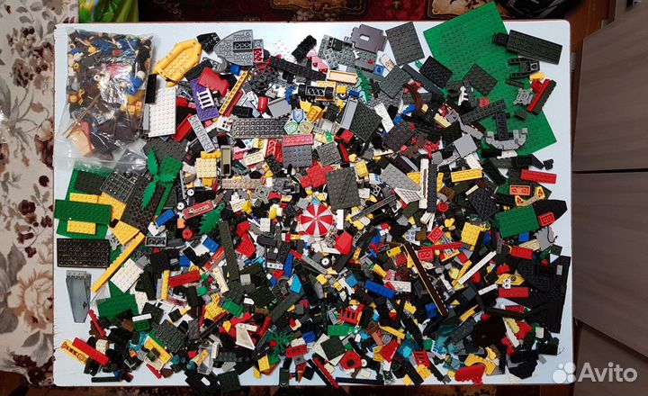 Ведро с Лего, Lego 2.5 кг + фигурки