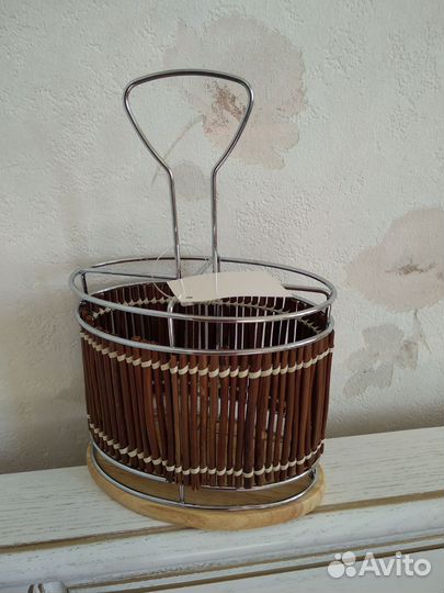 Кухонные мелочи, вешалка, ситечко, менажница и др