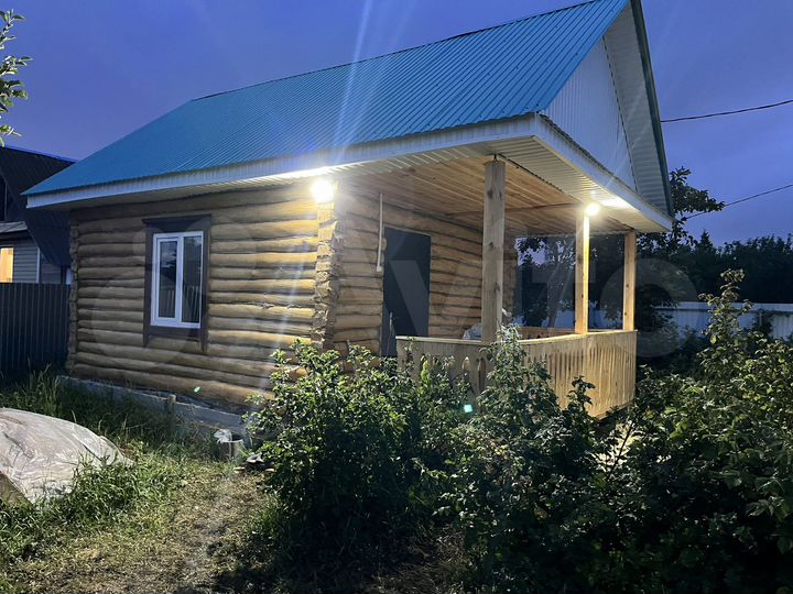 Дом 35 м² на участке 4,2 сот.