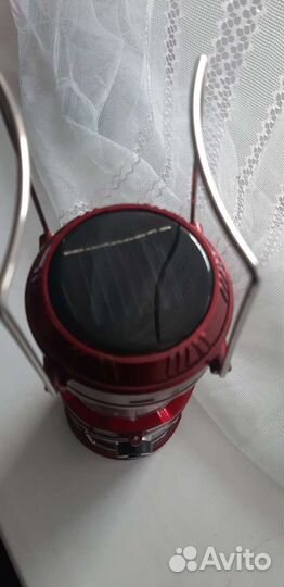 Фонарь на солнечных батареях