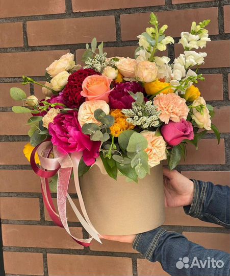Яркие авторские букеты. Доставка или самовывоз