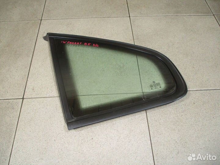 Стекло кузовное глухое левое VW Passat (B5)