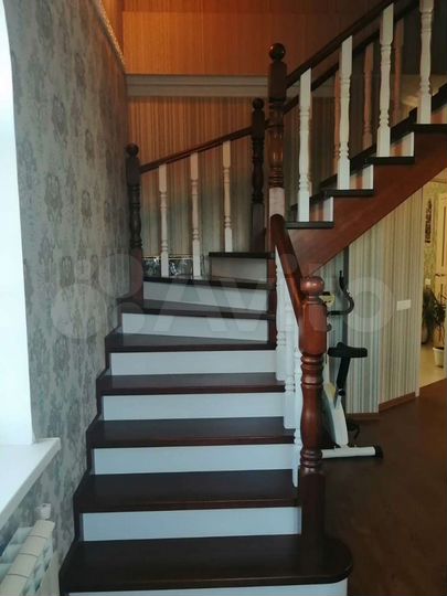 Дом 180 м² на участке 14 сот.