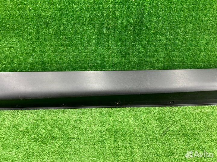 Накладка на порог наружная правая Hyundai Tucson