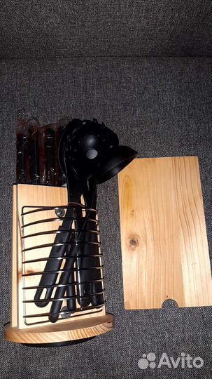 Набор кухонных ножей и аксессуаров (новый)